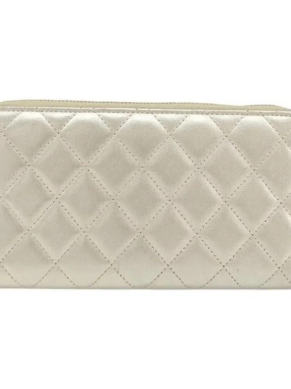 CHANEL Matelasse Long Wallet Lamb Skin Gold Tone CC Auth LNZ571V